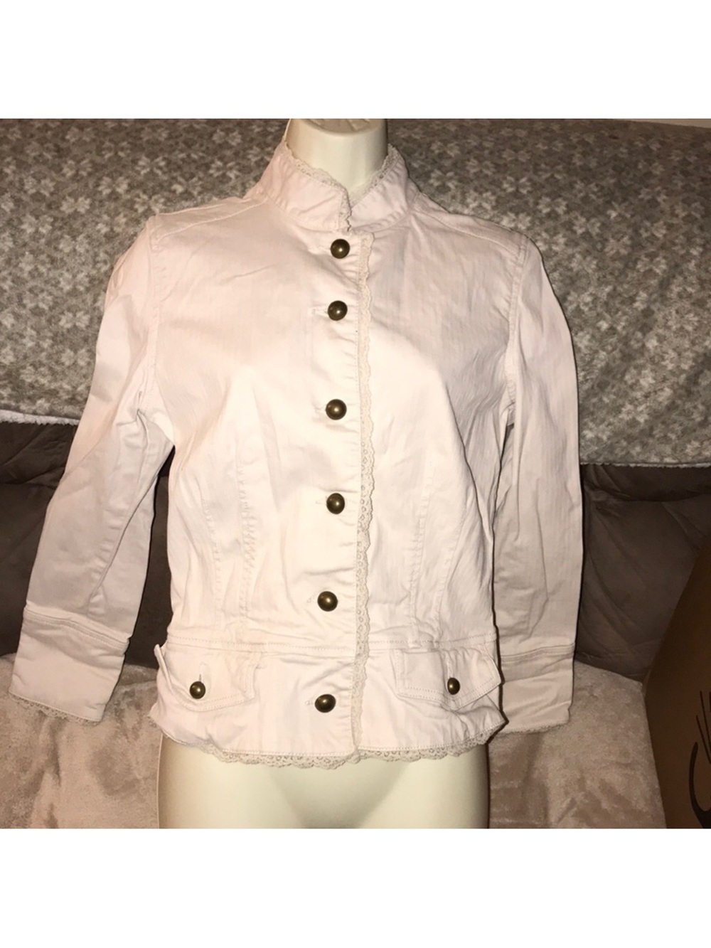 High Sierra medium Light Pink Button-Front Jean Jacket
